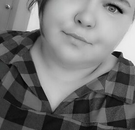 Алёна Олегона